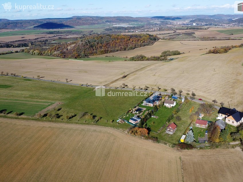 Prodej  stavebního pozemku 981 m^2 Lochovice, Lochovice 