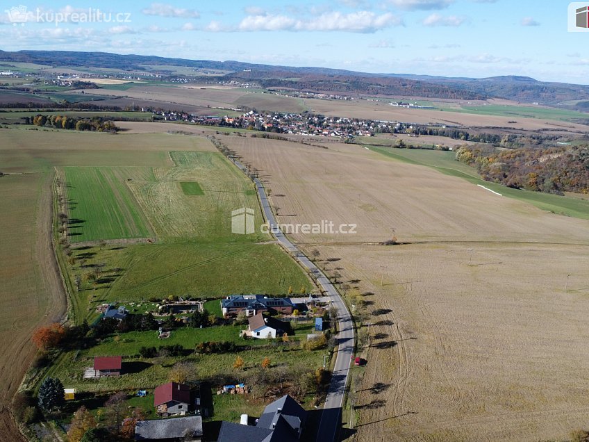 Prodej  stavebního pozemku 981 m^2 Lochovice, Lochovice 