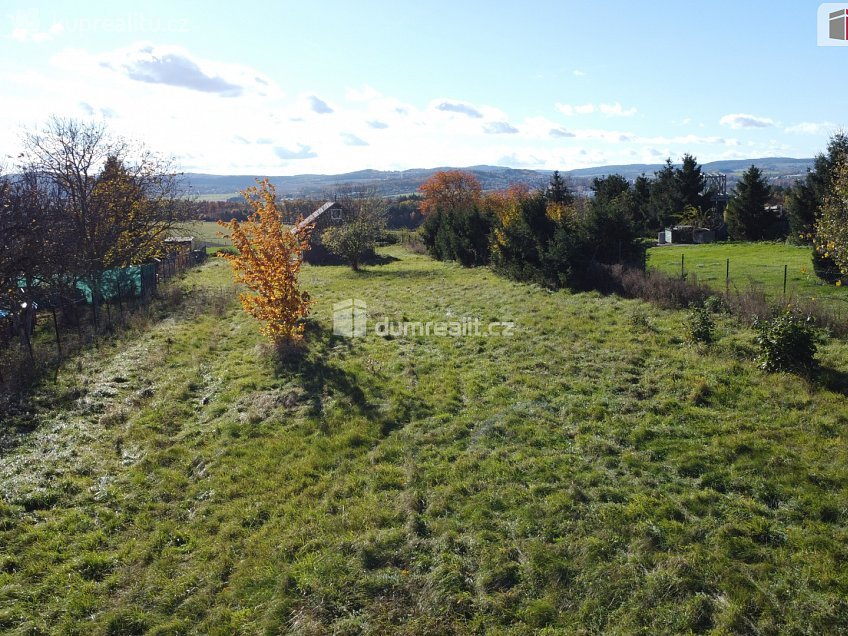 Prodej  stavebního pozemku 981 m^2 Lochovice, Lochovice 