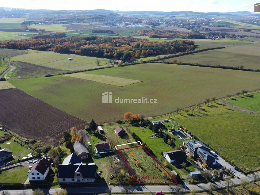 Prodej  stavebního pozemku 981 m^2 Lochovice, Lochovice 