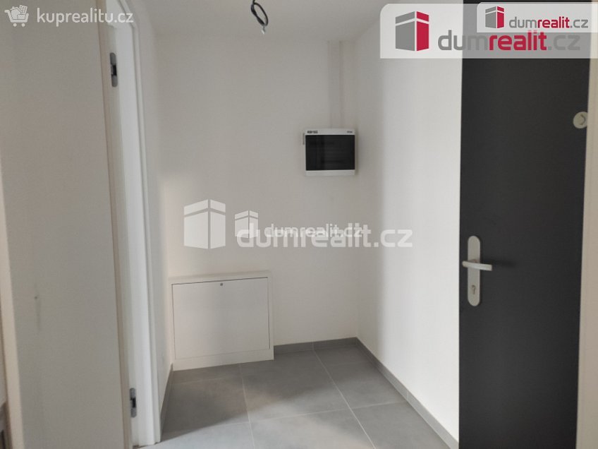 Pronájem bytu 2+kk 54 m^2 K Rusínku, Nymburk 