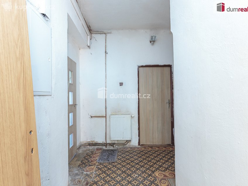 Prodej  činžovního domu 360 m^2 5. května, Králův Dvůr 