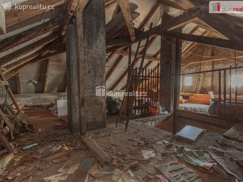 Prodej  činžovního domu 360 m^2 5. května, Králův Dvůr 