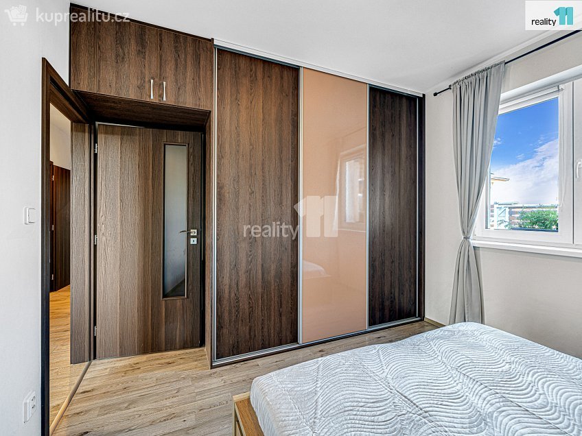 Prodej  rodinného domu 98 m^2 Slunečná, Veliká Ves 