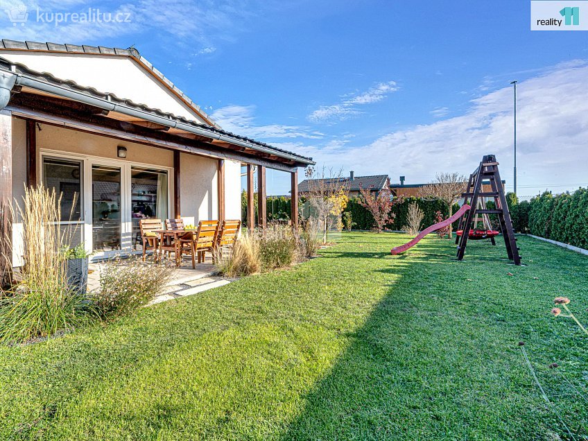 Prodej  rodinného domu 98 m^2 Slunečná, Veliká Ves 