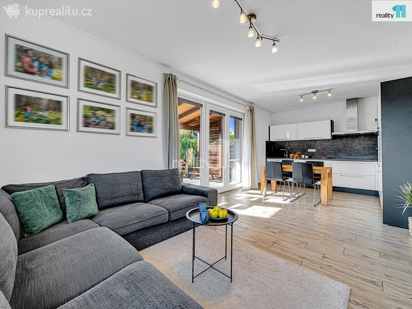 Prodej  rodinného domu 98 m^2 Slunečná, Veliká Ves 