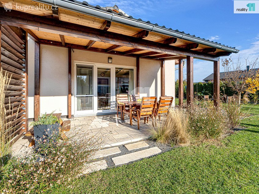 Prodej  rodinného domu 98 m^2 Slunečná, Veliká Ves 