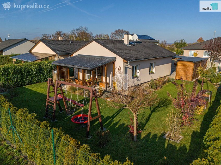 Prodej  rodinného domu 98 m^2 Slunečná, Veliká Ves 