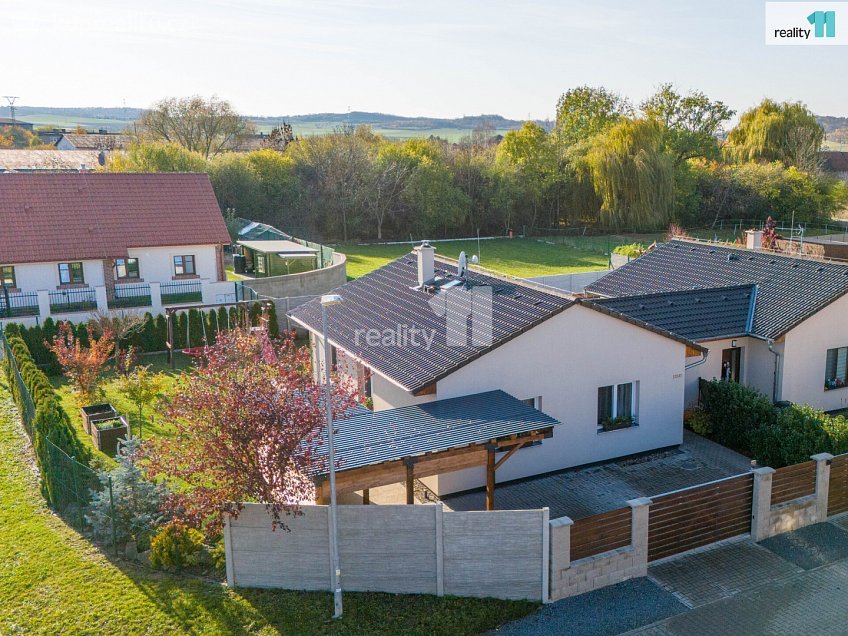 Prodej  rodinného domu 98 m^2 Slunečná, Veliká Ves 