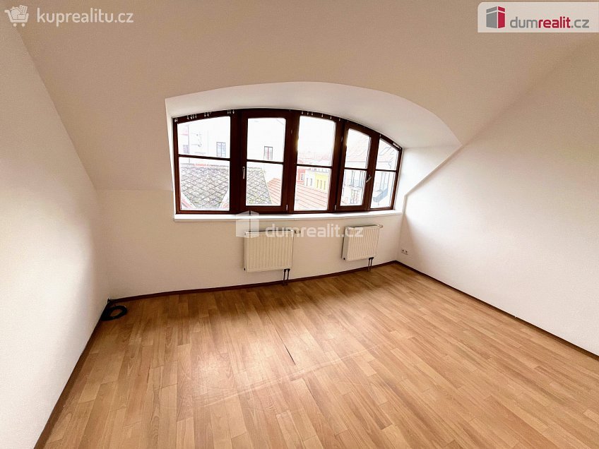 Pronájem bytu 2+kk 60 m^2 Hradební, Uherské Hradiště 