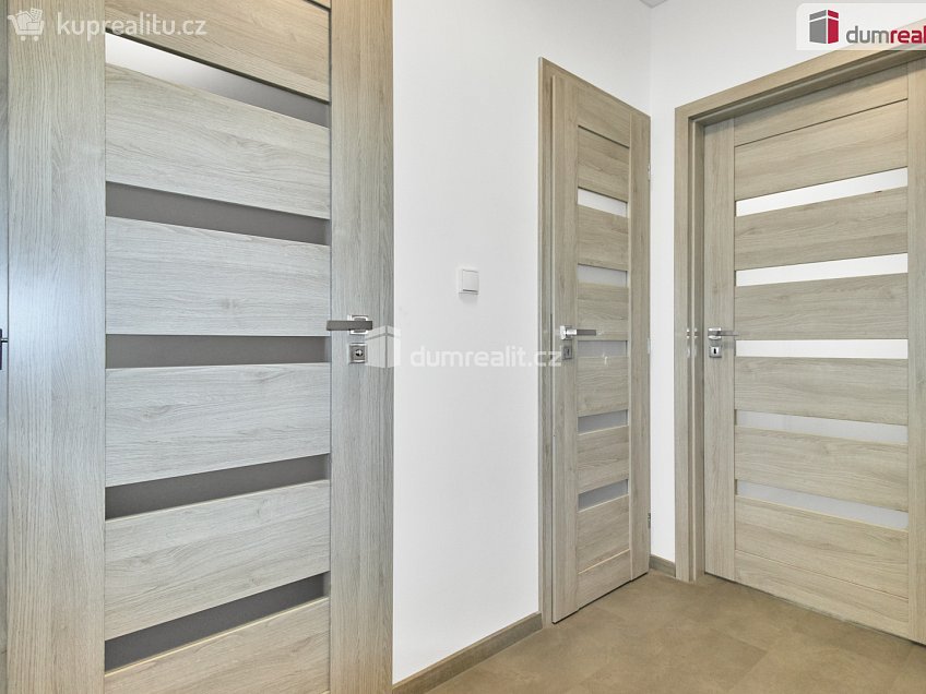 Prodej bytu 2+1 69 m^2 Mánesova, Ostrov 