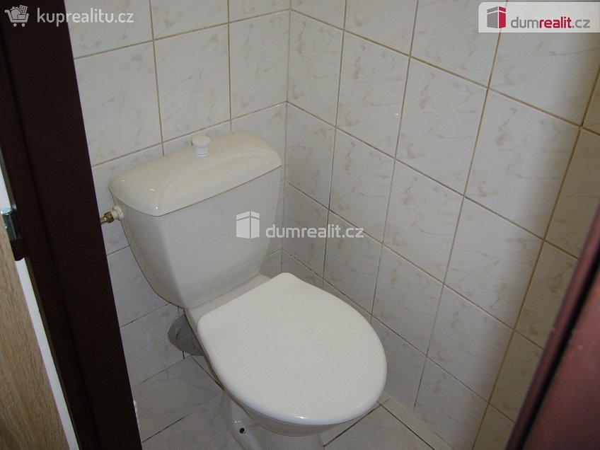 Pronájem bytu 1+kk 35 m^2 Litoměřická, Děčín 