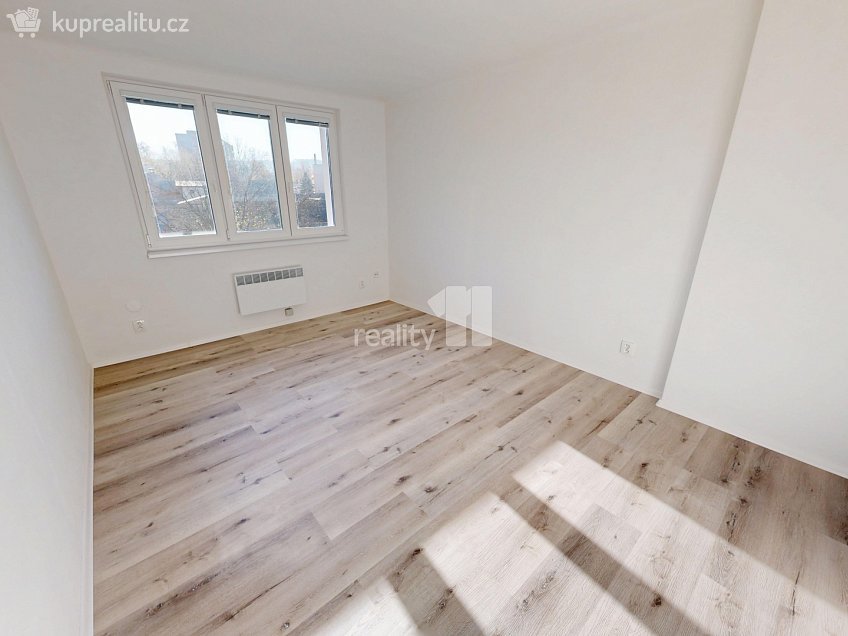 Pronájem bytu 2+1 58 m^2 Kamarytova, Humpolec 