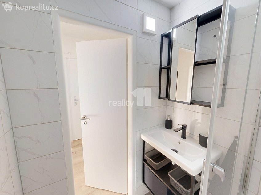 Pronájem bytu 2+1 58 m^2 Kamarytova, Humpolec 