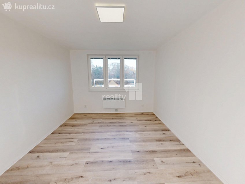 Pronájem bytu 2+1 58 m^2 Kamarytova, Humpolec 