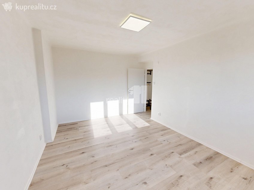 Pronájem bytu 2+1 58 m^2 Kamarytova, Humpolec 