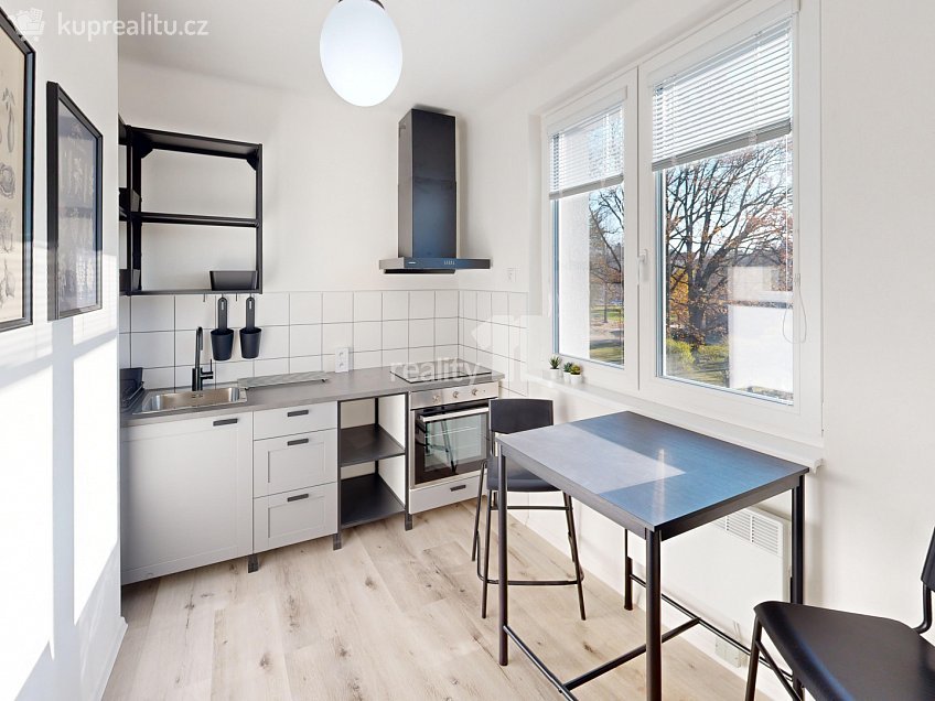 Pronájem bytu 2+1 58 m^2 Kamarytova, Humpolec 