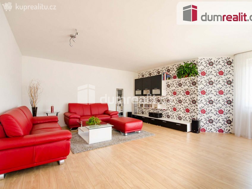 Pronájem  rodinného domu 100 m^2 U Ovčárny, Krnov 