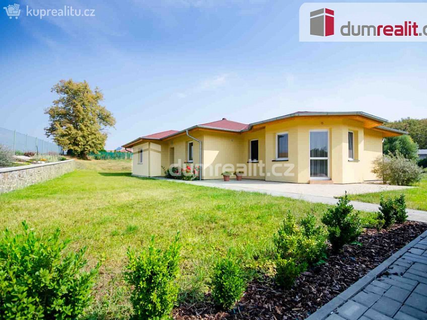 Pronájem  rodinného domu 100 m^2 U Ovčárny, Krnov 