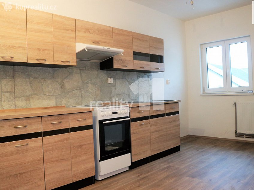 Prodej  činžovního domu 810 m^2 Rovná, Ostrava 