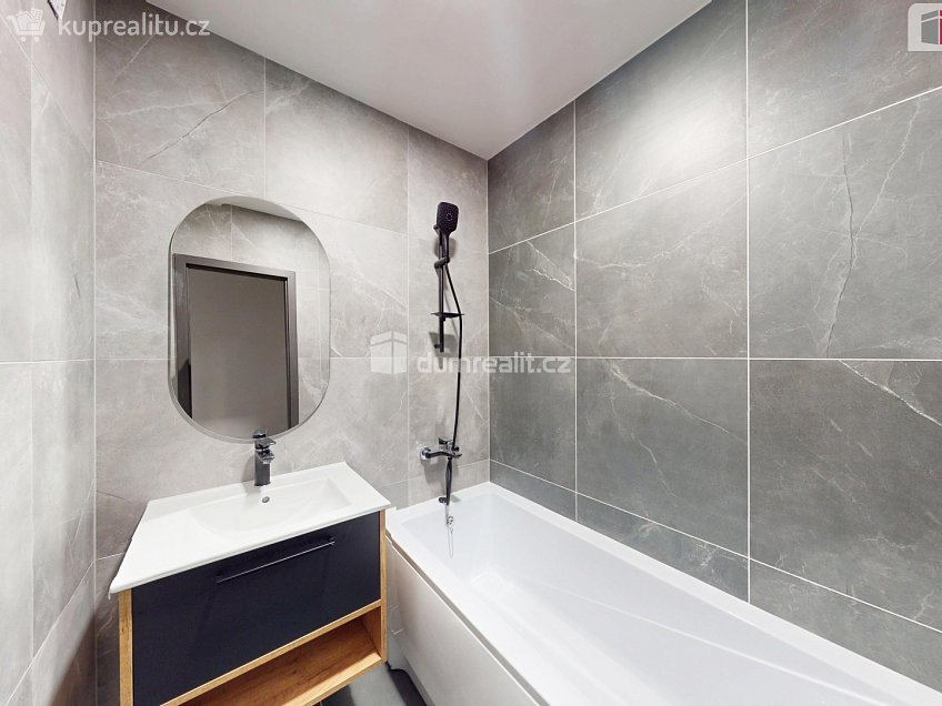 Pronájem bytu 2+1 60 m^2 SNP, Jirkov 