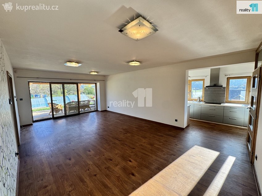 Pronájem  rodinného domu 170 m^2 Buš, Buš 