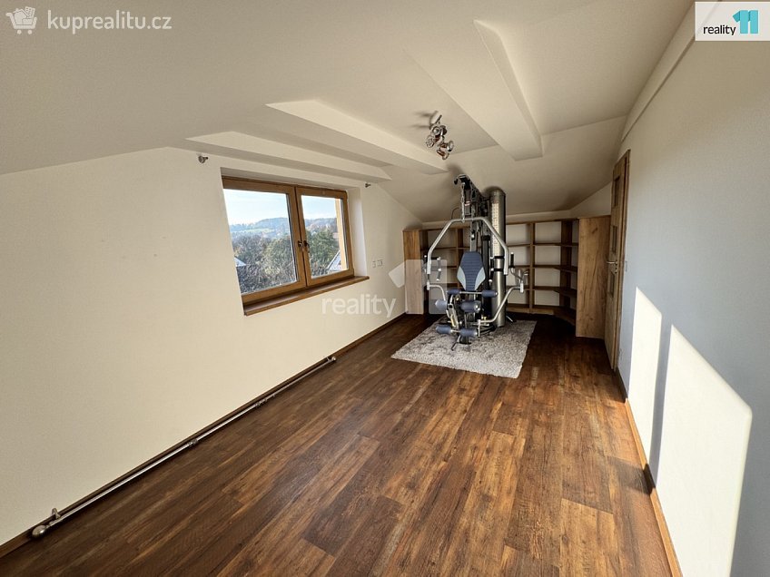 Pronájem  rodinného domu 170 m^2 Buš, Buš 