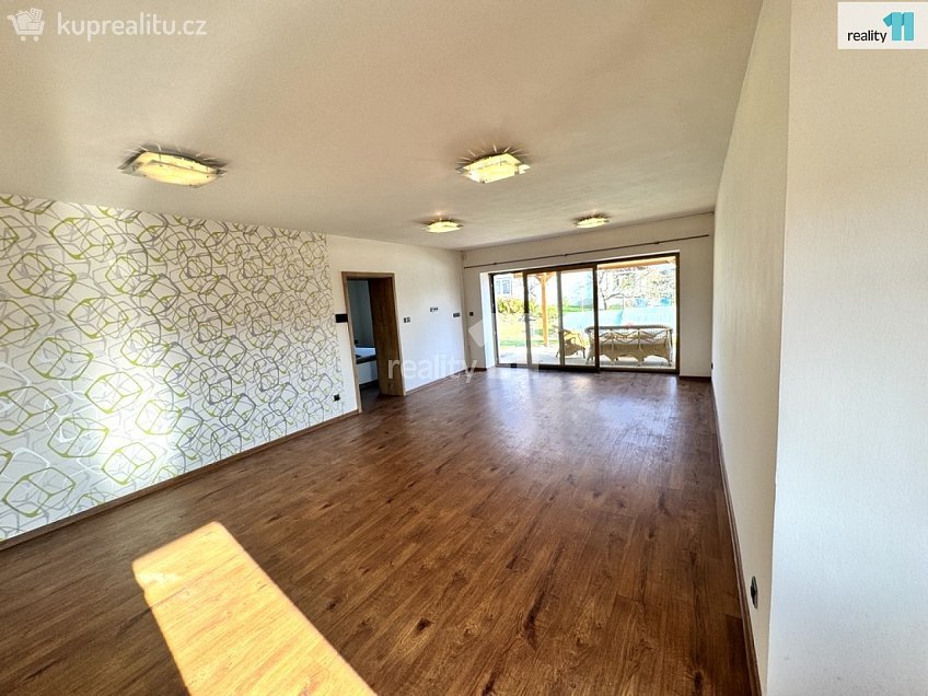 Pronájem  rodinného domu 170 m^2 Buš, Buš 