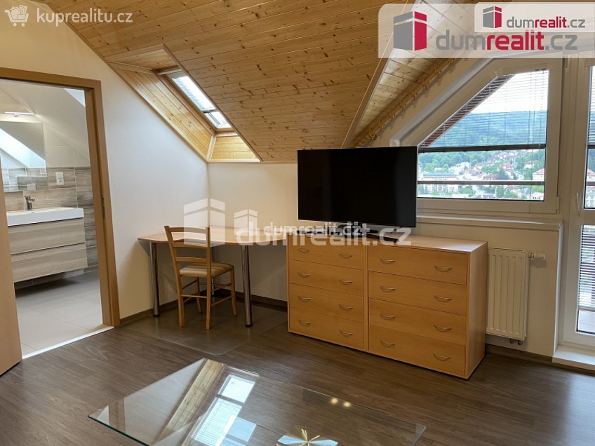 Pronájem bytu 1+kk 30 m^2 Lesní, Luhačovice 