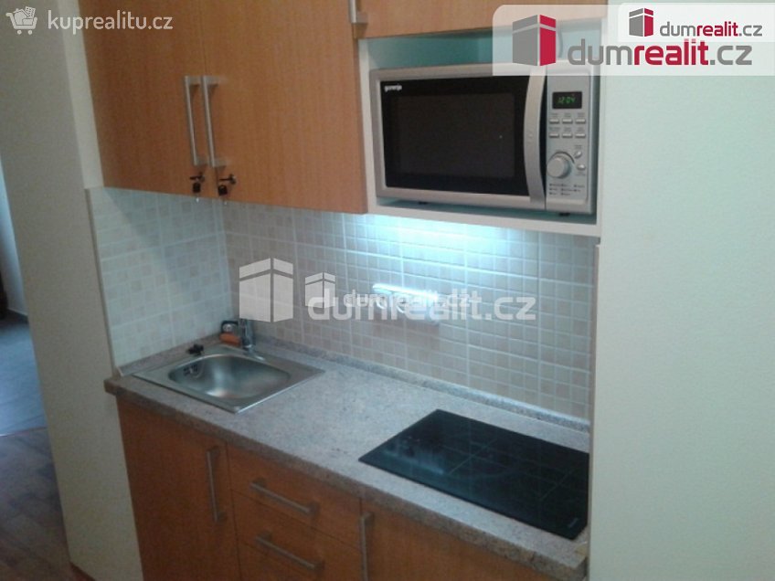 Pronájem bytu 1+kk 30 m^2 Lesní, Luhačovice 