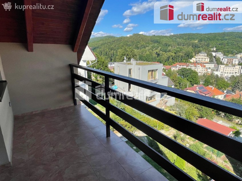 Pronájem bytu 1+kk 30 m^2 Lesní, Luhačovice 