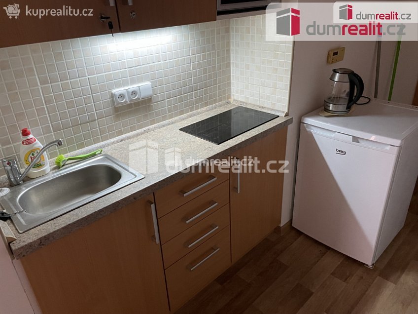 Pronájem bytu 1+kk 30 m^2 Lesní, Luhačovice 