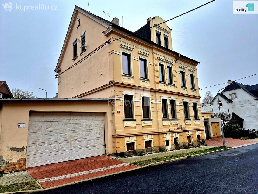 Prodej bytu 3+1 97 m^2 Údolní, Aš 