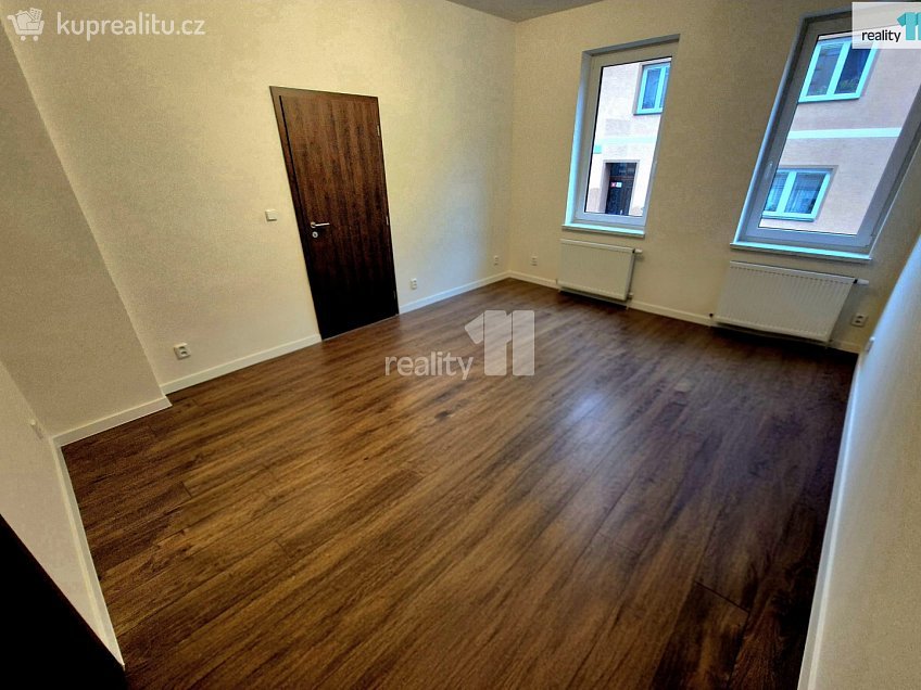 Prodej bytu 3+1 97 m^2 Údolní, Aš 