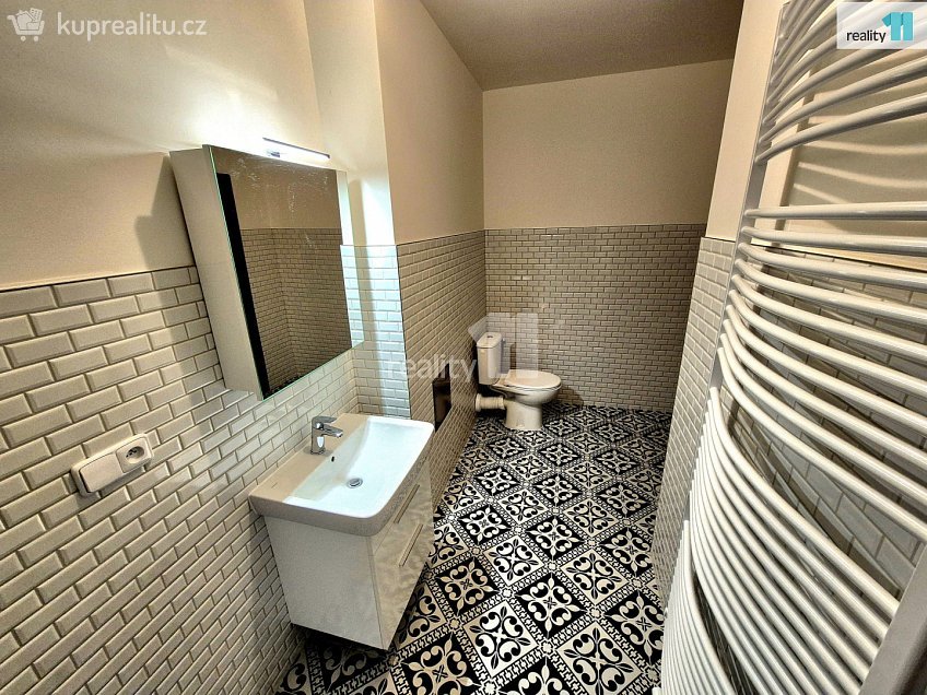 Prodej bytu 3+1 97 m^2 Údolní, Aš 