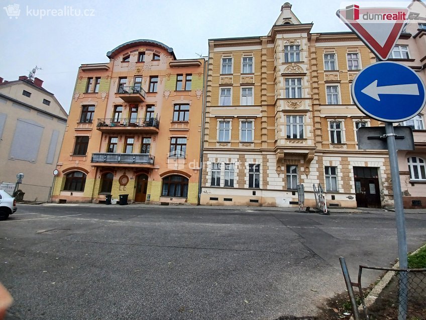 Pronájem bytu 2+kk 60 m^2 Plzeňská, Děčín 