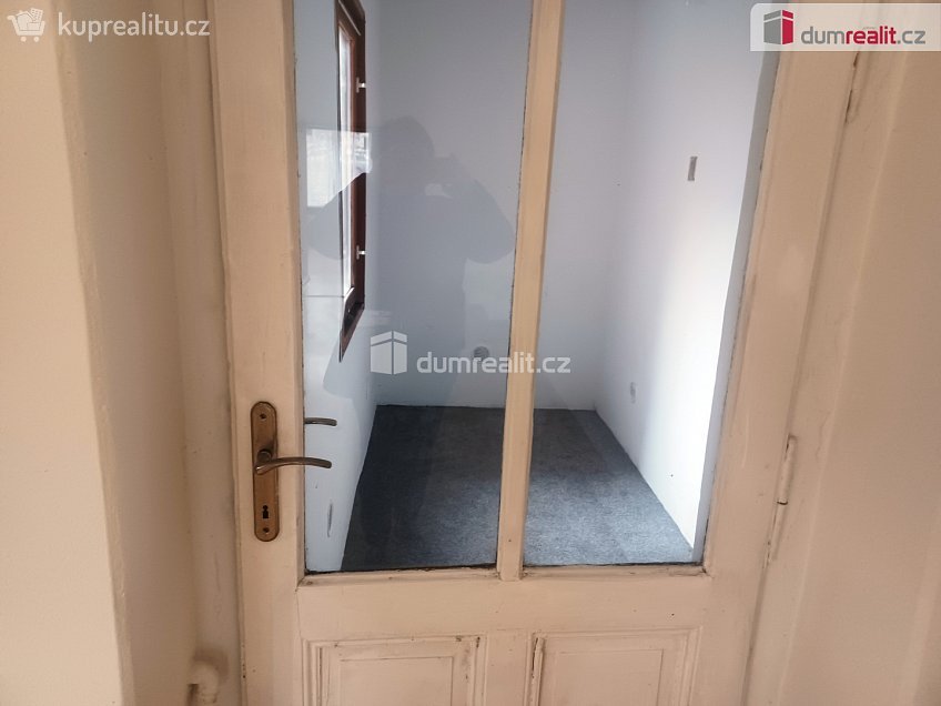 Pronájem bytu 2+kk 60 m^2 Plzeňská, Děčín 