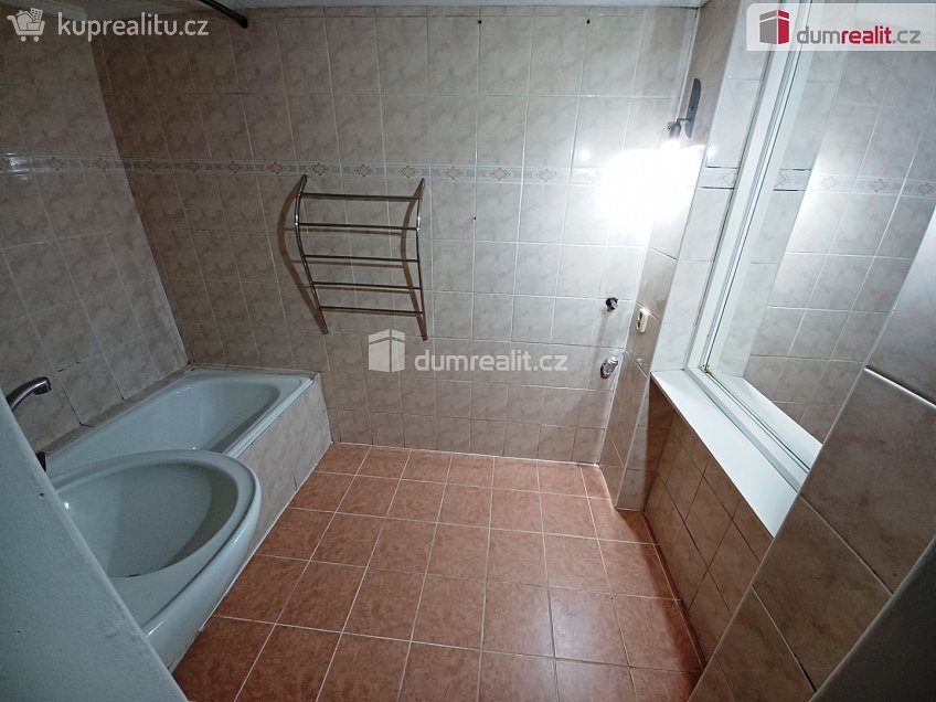 Pronájem bytu 2+kk 60 m^2 Plzeňská, Děčín 