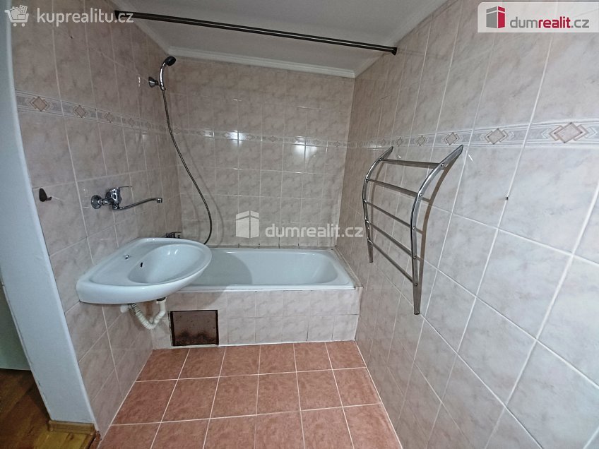 Pronájem bytu 2+kk 60 m^2 Plzeňská, Děčín 