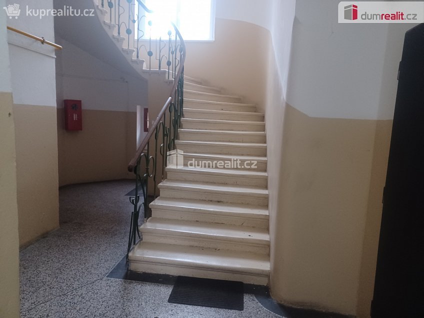 Pronájem bytu 2+kk 60 m^2 Plzeňská, Děčín 