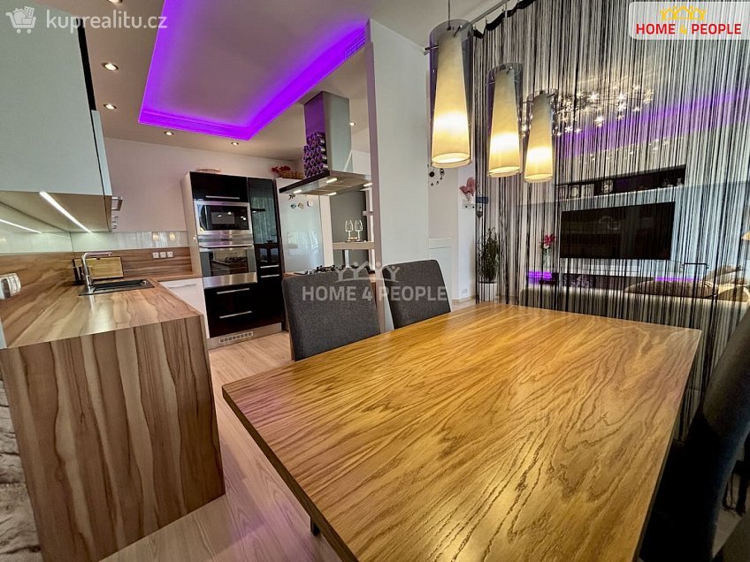 Prodej bytu 3+kk 67 m^2 Na strži, Praha 4 