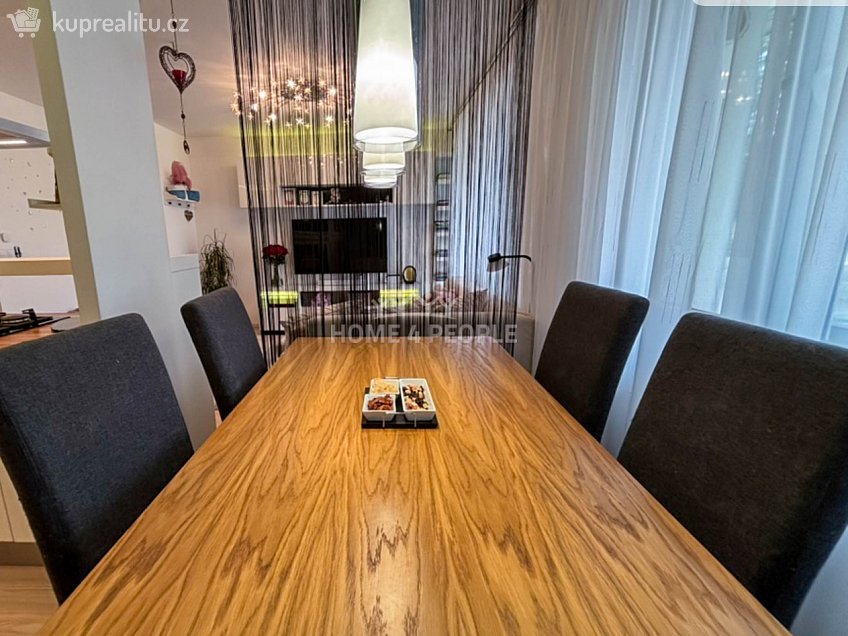 Prodej bytu 3+kk 67 m^2 Na strži, Praha 4 