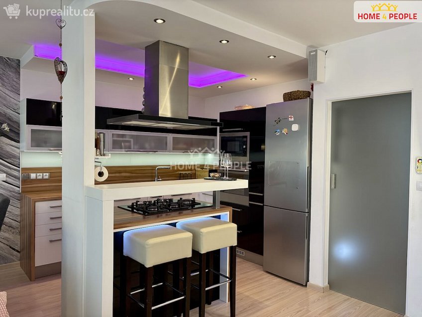 Prodej bytu 3+kk 67 m^2 Na strži, Praha 4 