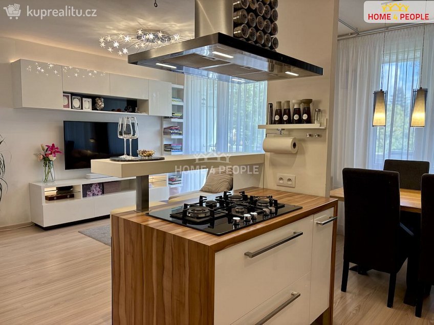 Prodej bytu 3+kk 67 m^2 Na strži, Praha 4 