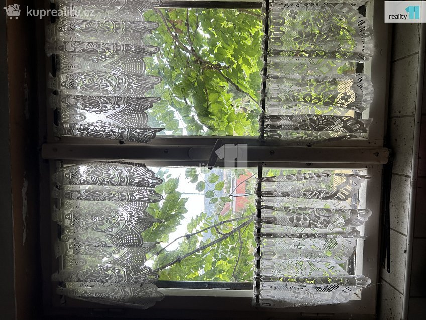 Pronájem  chaty 140 m^2 U sanatoria, Praha 16 