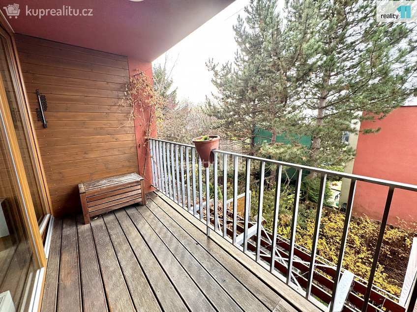 Pronájem bytu 2+kk 57 m^2 Smíchovská, Praha 13 