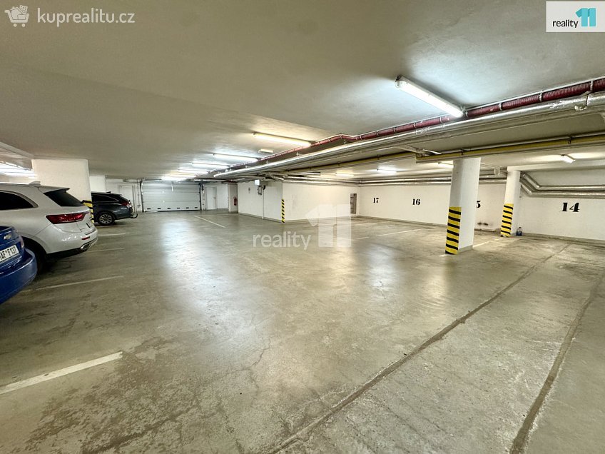 Pronájem bytu 2+kk 57 m^2 Smíchovská, Praha 13 