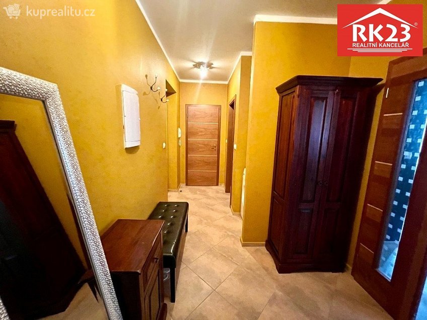 Pronájem bytu 2+kk 66 m^2 Mladějovského, Mariánské Lázně 