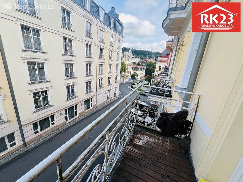 Pronájem bytu 2+kk 66 m^2 Mladějovského, Mariánské Lázně 
