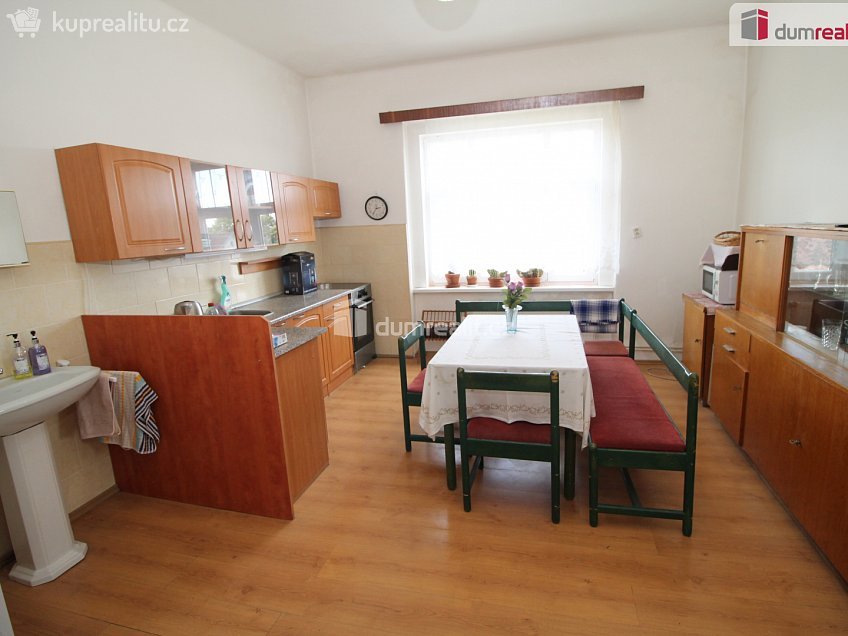 Prodej bytu 2+1 82 m^2 Na Průhonu, Mariánské Lázně 